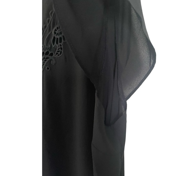 Torrid Georgette Embroidered V-Neck Tulip Short sleeve - Picture 8 of 12